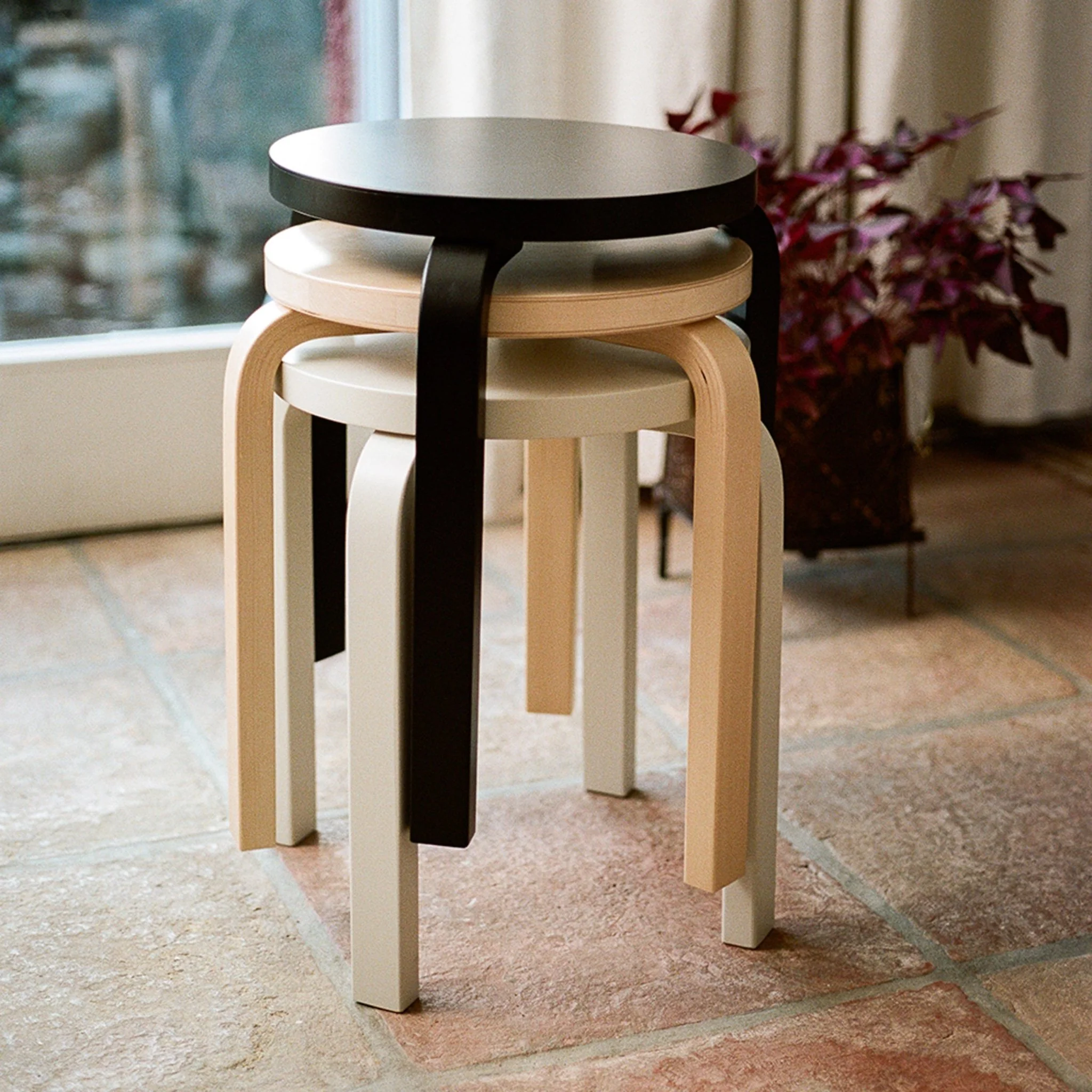 Artek Stool 60, Bjørk - Image 6