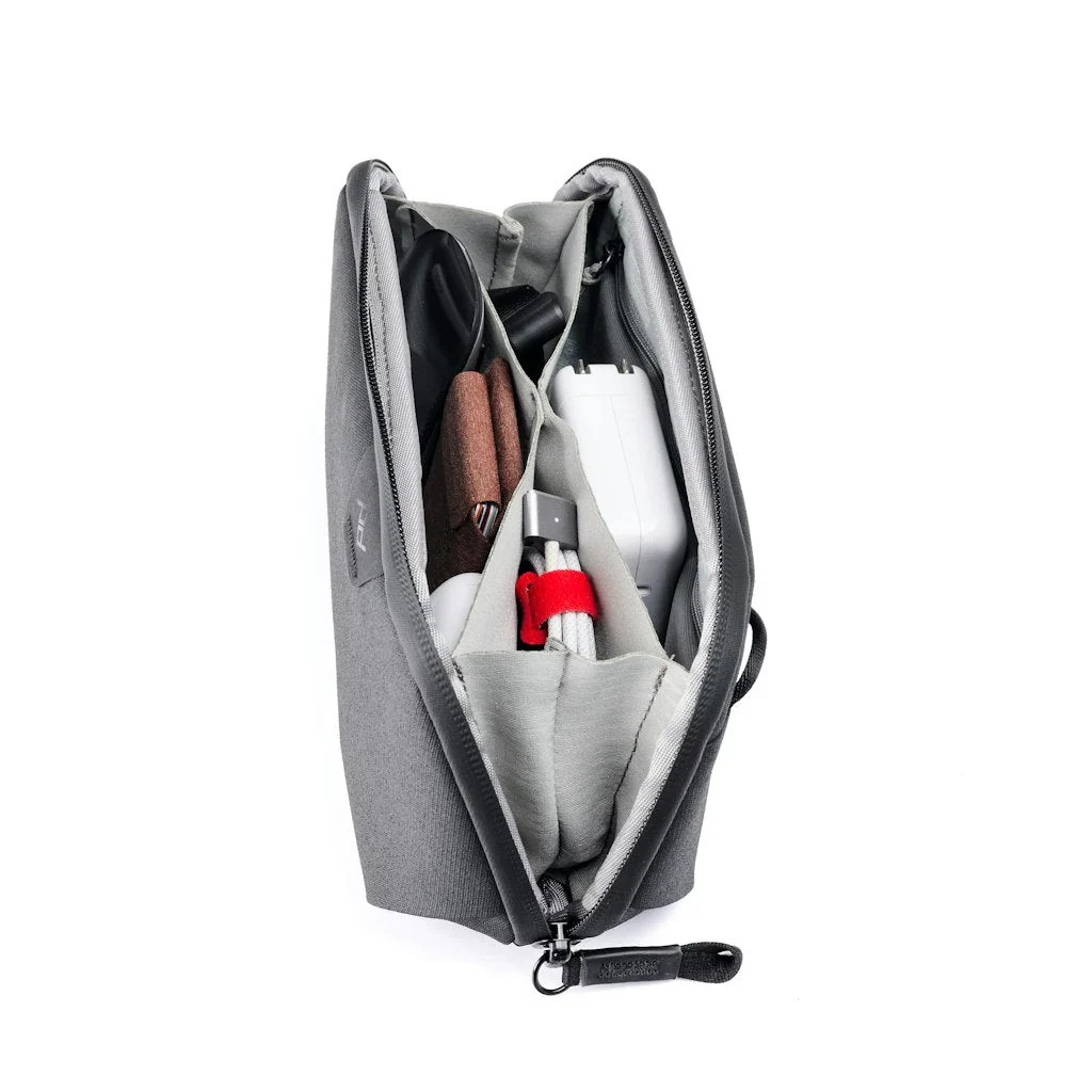 Peak Design Small Tech Pouch, Black - Image 12