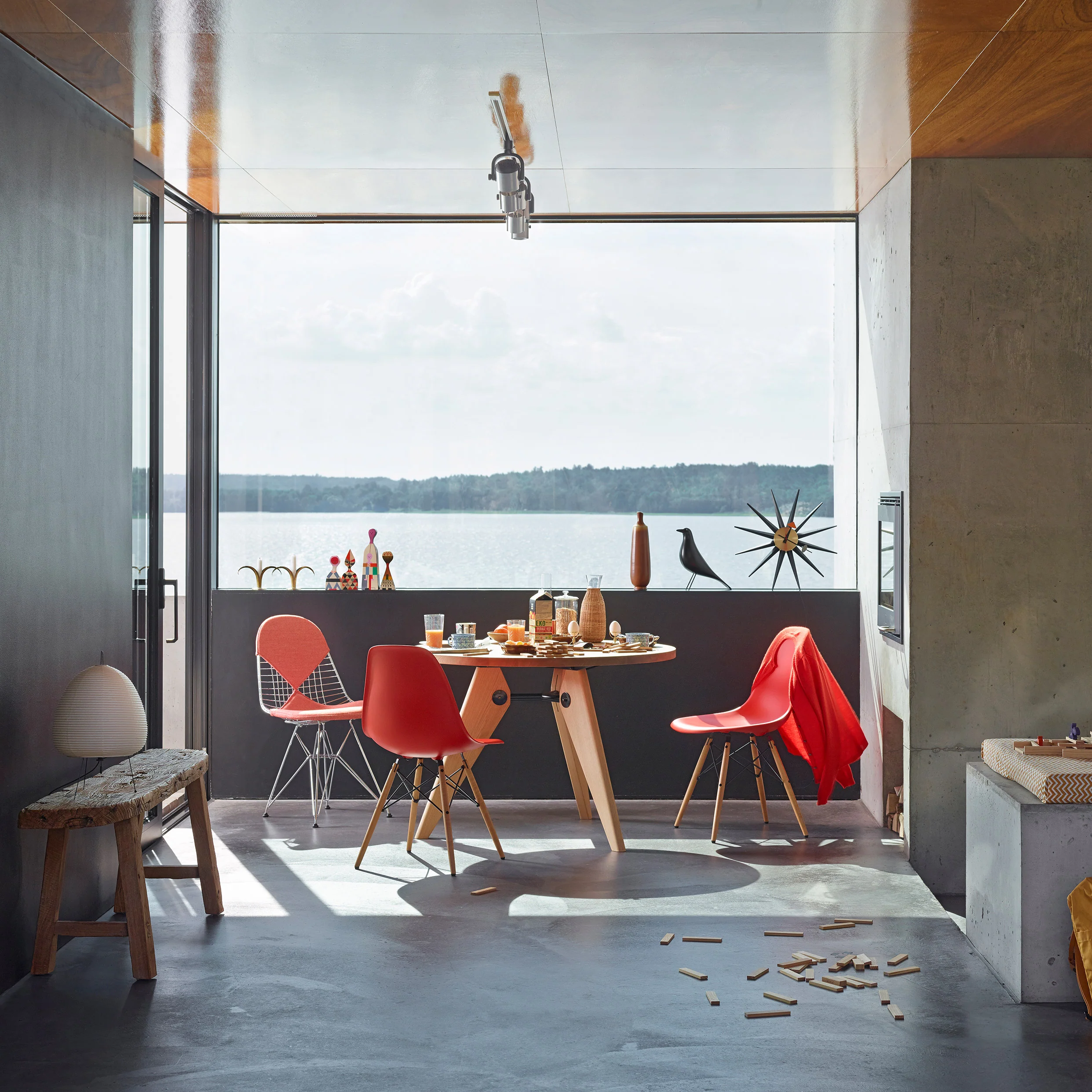 Vitra House Bird, Black - Image 6